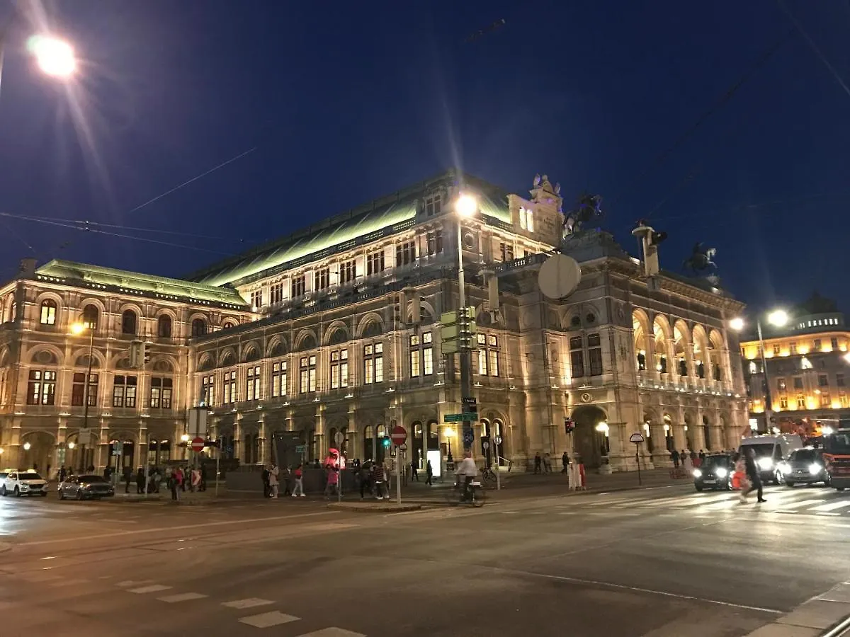 Apartment Villa Penzing Vienna 0*,